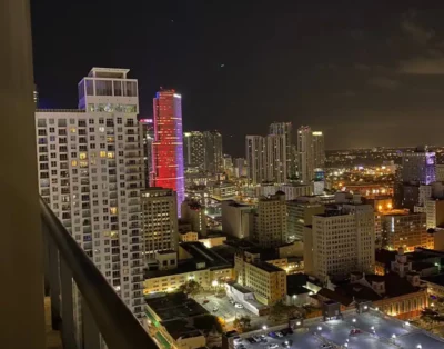 Beautiful Luxury Condo in Heart of Downtown Miami